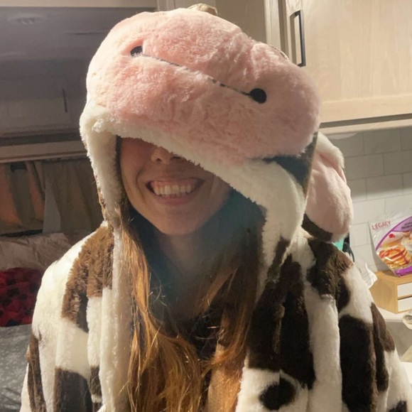 Meet your Posher, Brittany - Picture 4 of 5